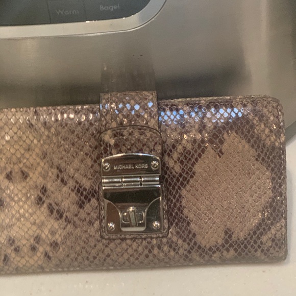 Wallet - Picture 2 of 4